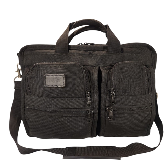 TUMI ALPHA NYLON BLACK  BRIEFCASE MESSENGER BAG SIZE 17X5X12 - Picture 1 of 8